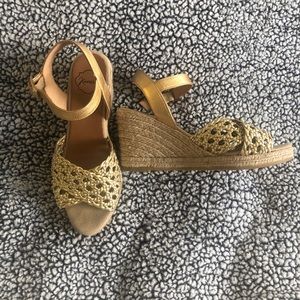 Kanna gold woven wedge sz 8/39